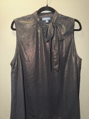 Modcloth Top Womens 1X Shimmer Tank Blouse Tie Neck Black Gold Sleeveless
